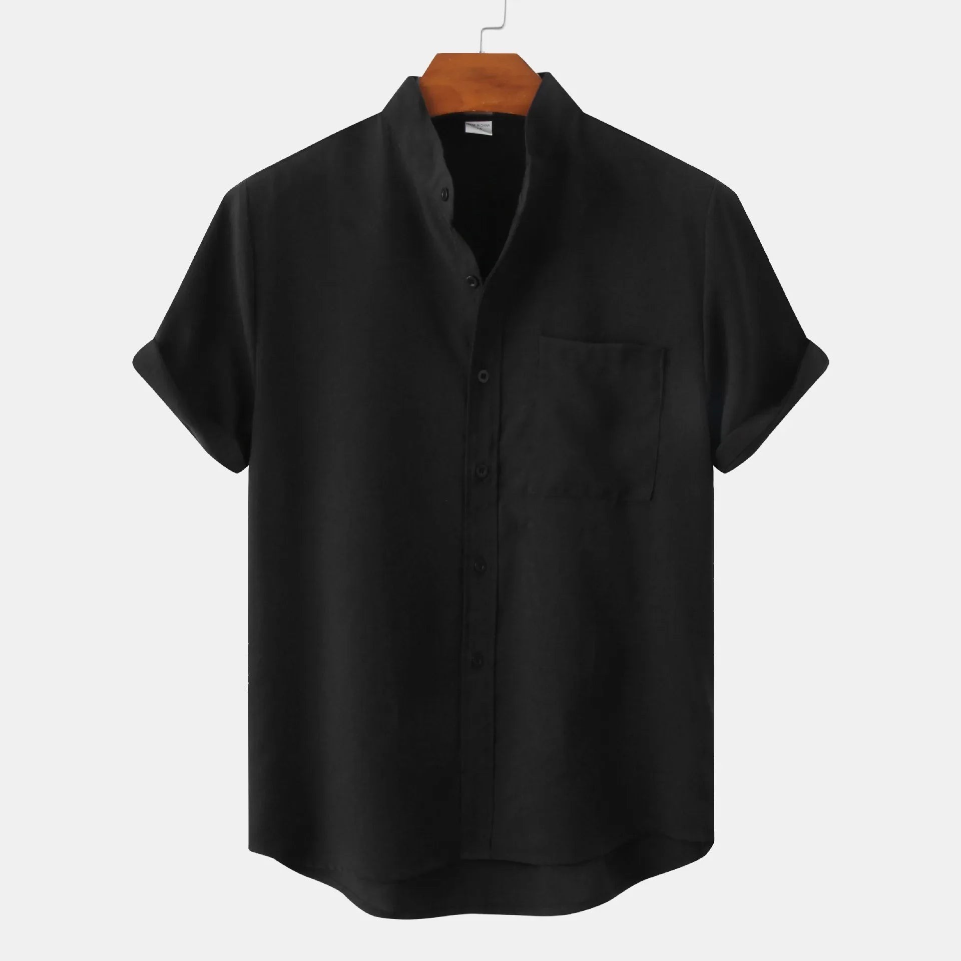 Chemise homme manches courtes boutonnée avec poche style décontracté