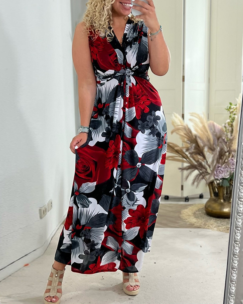 Robe maxi fleurie rouge et noire avec taille nouée, vue de face