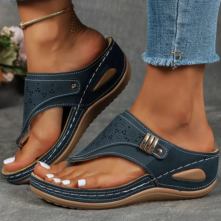 Sandales femme compensées ouvertes avec boucle